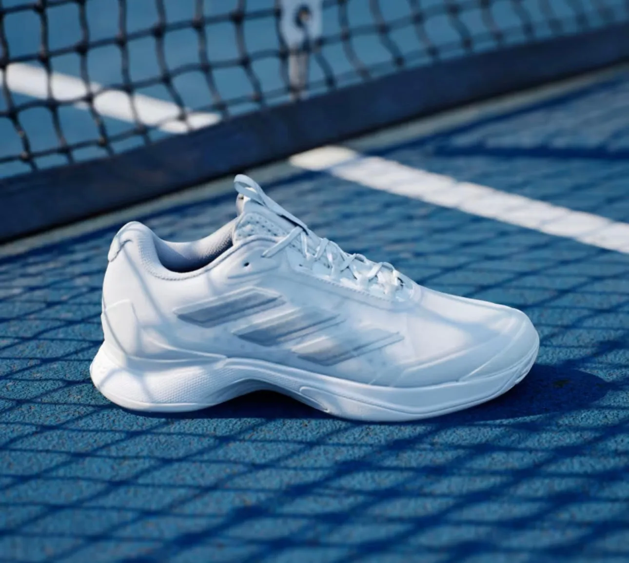 Ladies Adidas Avacourt 2 Tennis Shoe