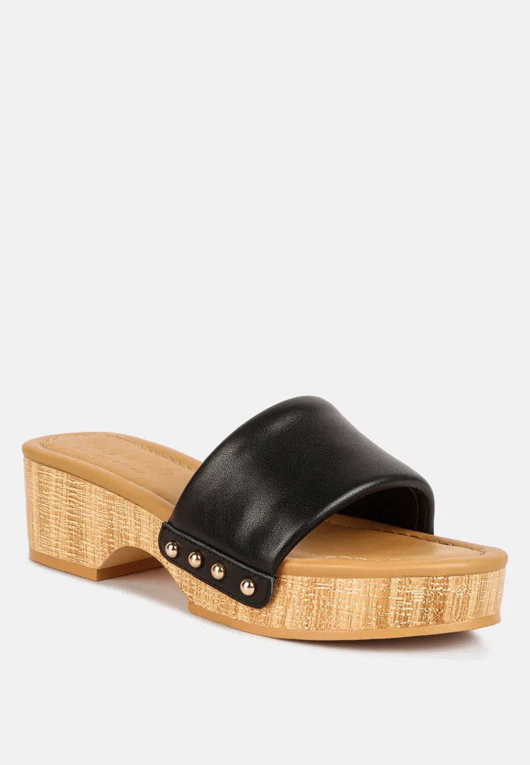 Minny Textured Heel Leather Slip On Sandals