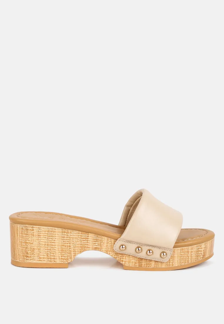 Minny Textured Heel Leather Slip On Sandals