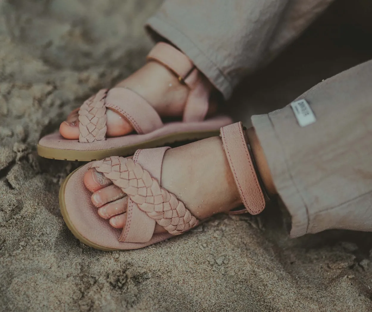 Sprai Sandals | Coral Betting Leather